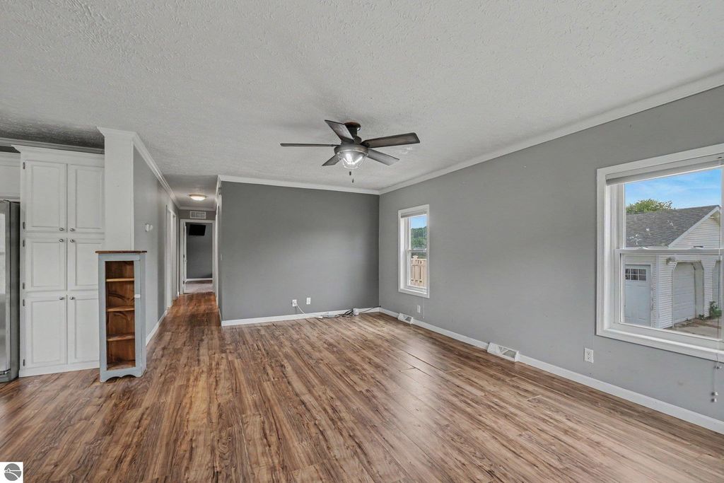 Image 3 of property listing at 1448 E Walton Road, Shepherd, MI 48883
