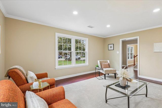 8407 STOCKADE DR, Alexandria, VA 22308