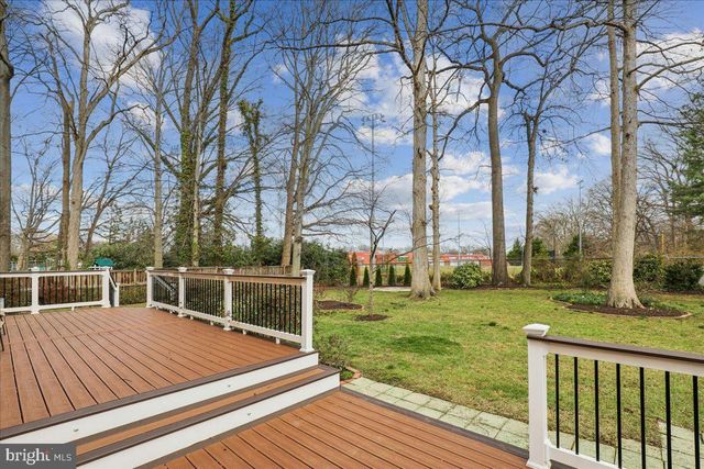 8407 STOCKADE DR, Alexandria, VA 22308