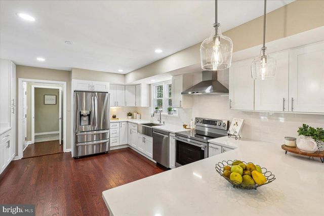 8407 STOCKADE DR, Alexandria, VA 22308