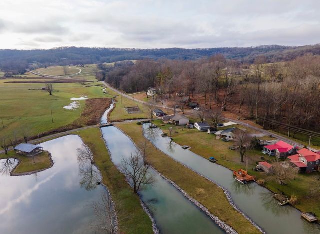 807 Clear Creek Rd, Pulaski, TN 38478