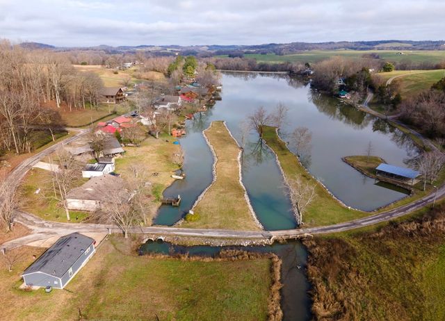 807 Clear Creek Rd, Pulaski, TN 38478