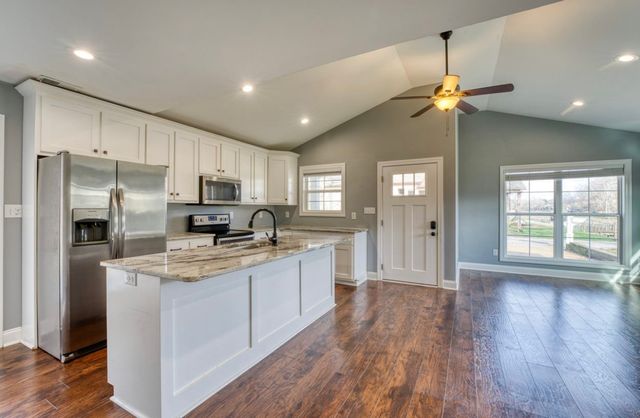 807 Clear Creek Rd, Pulaski, TN 38478