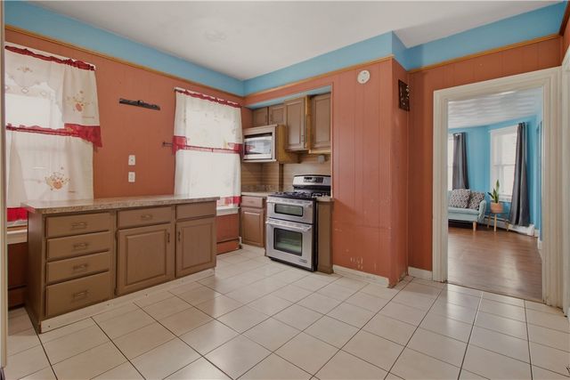 1003 Douglas Avenue, Providence, RI 02904