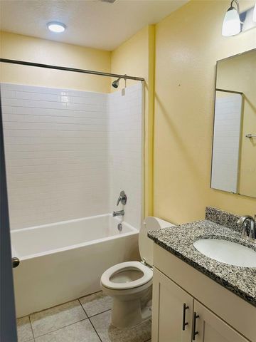 2221 CANYON BREEZE AVENUE, Kissimmee, FL 34746