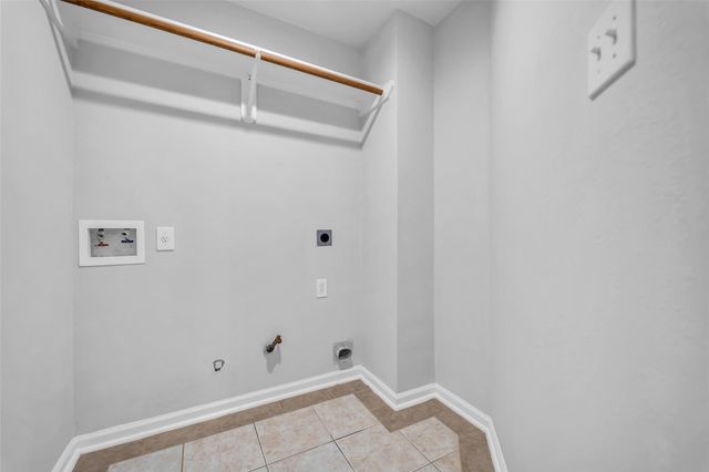 4109 Oak Point Drive, Pearland, TX 77581