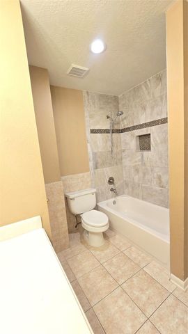 4109 Oak Point Drive, Pearland, TX 77581