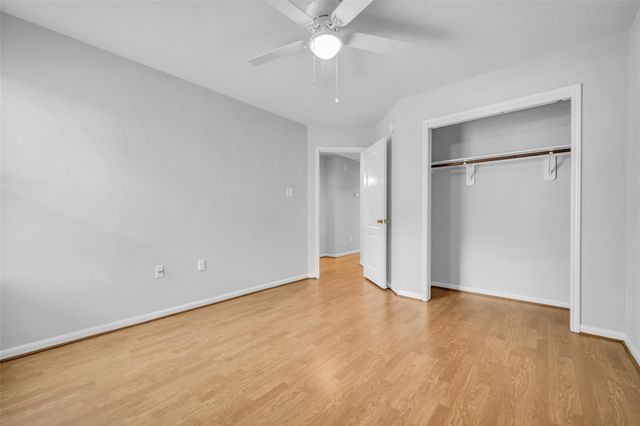 4109 Oak Point Drive, Pearland, TX 77581