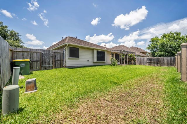 4109 Oak Point Drive, Pearland, TX 77581