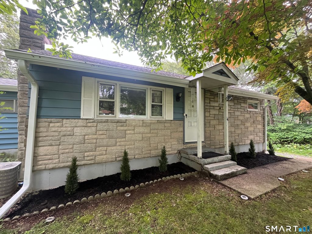 14 Wilkes Road, Danbury, CT 06811