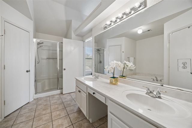 9087 River Falls Drive, Fort Worth, TX 76118