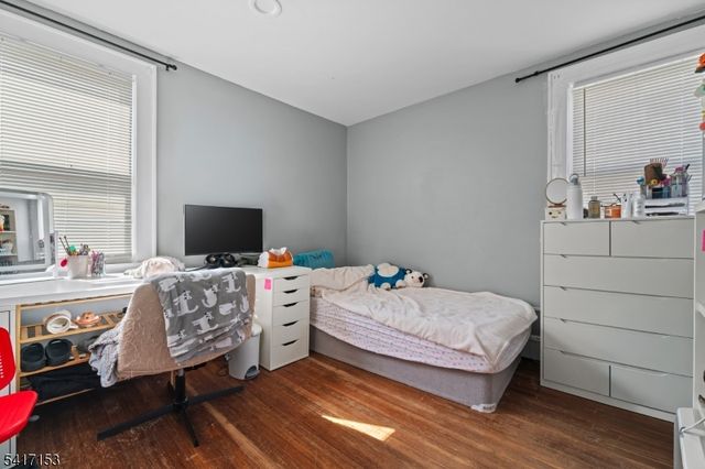 108 Jefferson Pl, Totowa Boro, NJ 07512