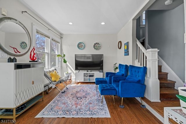 108 Jefferson Pl, Totowa Boro, NJ 07512