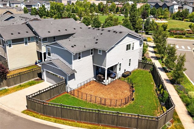 32831 Ten Trails Parkway SE, Black Diamond, WA 98010