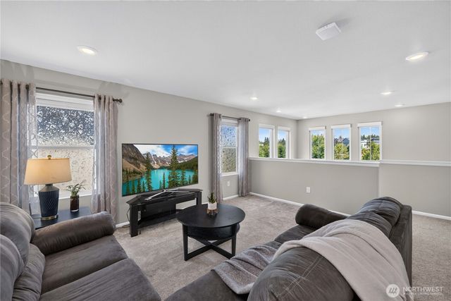 32831 Ten Trails Parkway SE, Black Diamond, WA 98010