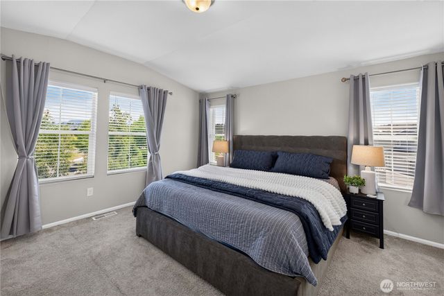 32831 Ten Trails Parkway SE, Black Diamond, WA 98010