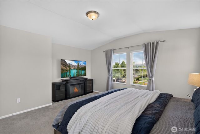 32831 Ten Trails Parkway SE, Black Diamond, WA 98010