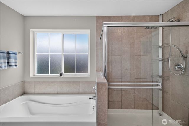 32831 Ten Trails Parkway SE, Black Diamond, WA 98010