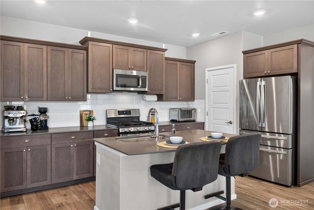 32831 Ten Trails Parkway SE, Black Diamond, WA 98010