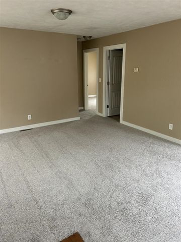 864 Carrier Creek Boulevard, Grand Rapids, MI 49503