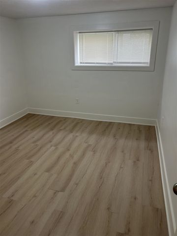864 Carrier Creek Boulevard, Grand Rapids, MI 49503
