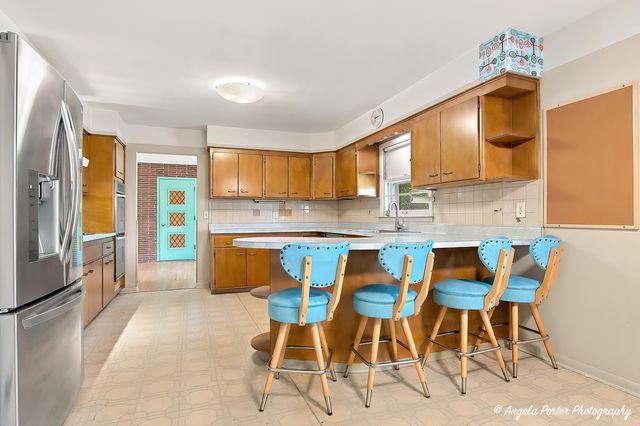 315 N Timothy Lane, Mchenry, IL 60050