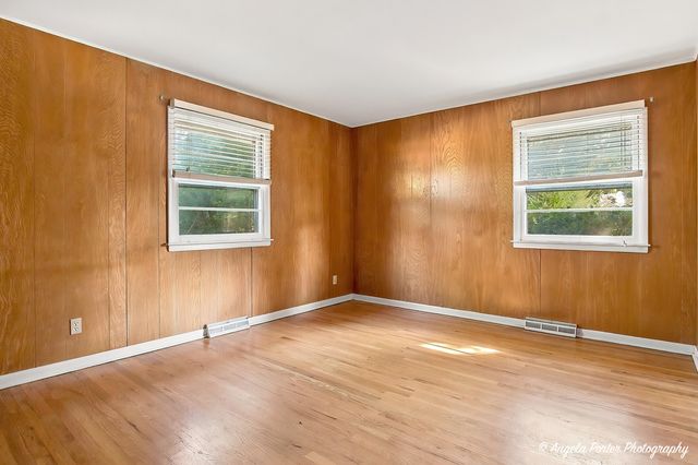 315 N Timothy Lane, Mchenry, IL 60050