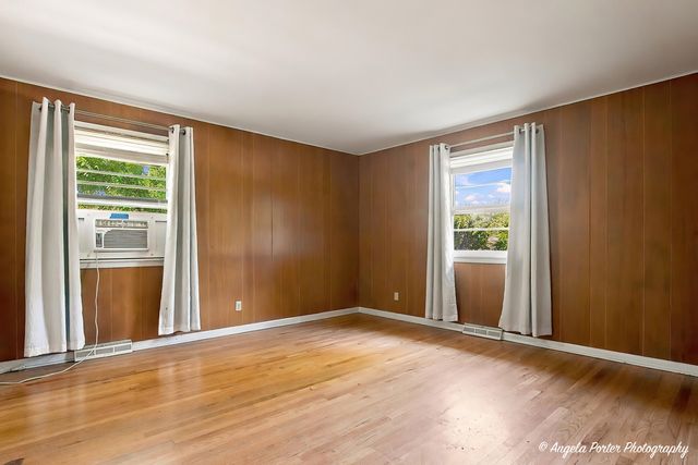 315 N Timothy Lane, Mchenry, IL 60050