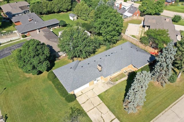 315 N Timothy Lane, Mchenry, IL 60050