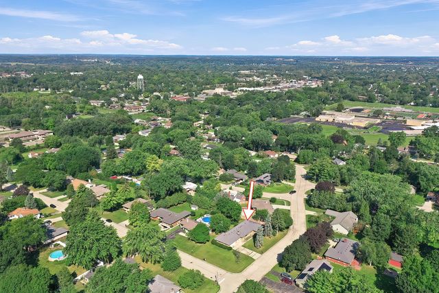 315 N Timothy Lane, Mchenry, IL 60050