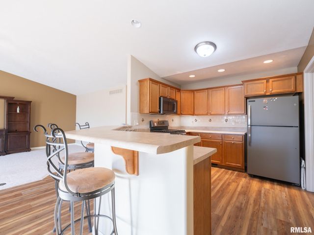 1414 CALVIN Drive, Washington, IL 61571