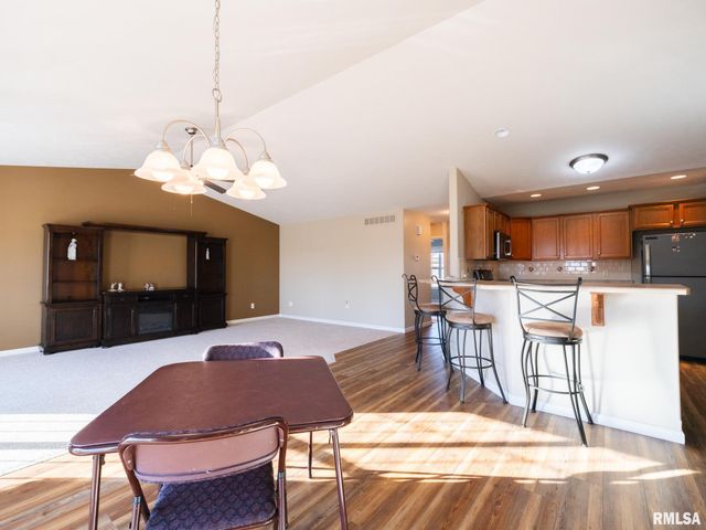 1414 CALVIN Drive, Washington, IL 61571