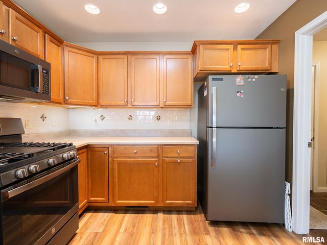 1414 CALVIN Drive, Washington, IL 61571