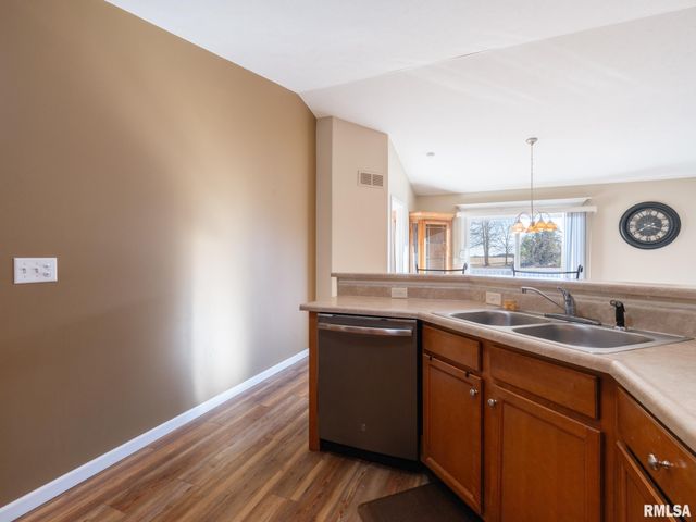 1414 CALVIN Drive, Washington, IL 61571