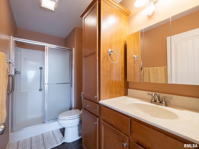 1414 CALVIN Drive, Washington, IL 61571