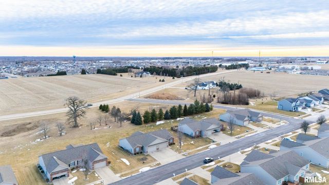 1414 CALVIN Drive, Washington, IL 61571