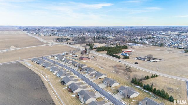 1414 CALVIN Drive, Washington, IL 61571