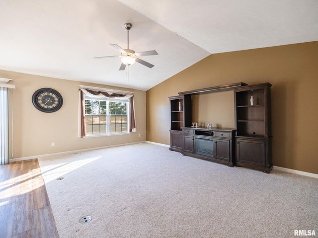 1414 CALVIN Drive, Washington, IL 61571