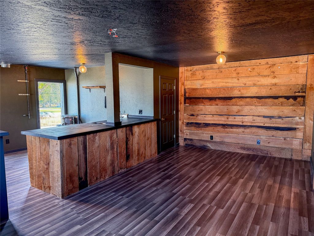 410 N 1st Street J, Hamilton, MT 59840