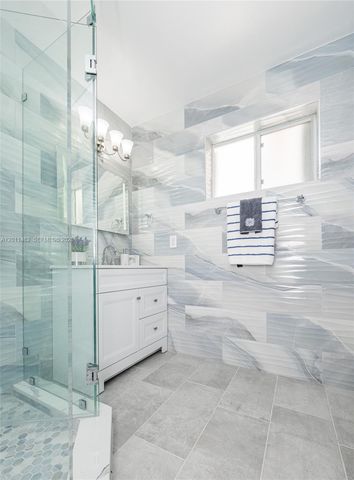 810 S Rainbow Dr 0, Hollywood, FL 33021