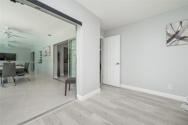810 S Rainbow Dr 0, Hollywood, FL 33021