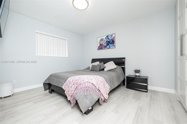 810 S Rainbow Dr 0, Hollywood, FL 33021