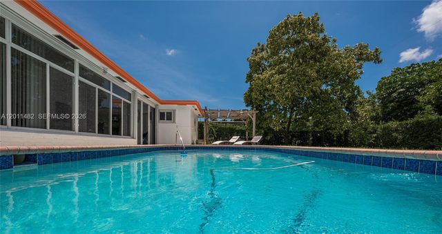 810 S Rainbow Dr 0, Hollywood, FL 33021