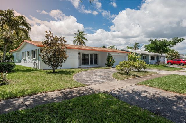 810 S Rainbow Dr 0, Hollywood, FL 33021