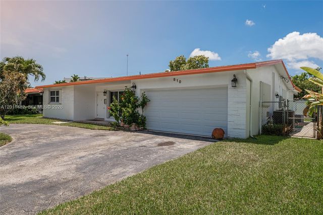 810 S Rainbow Dr 0, Hollywood, FL 33021