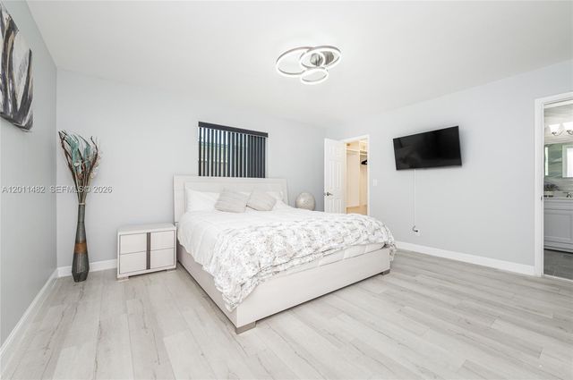 810 S Rainbow Dr 0, Hollywood, FL 33021