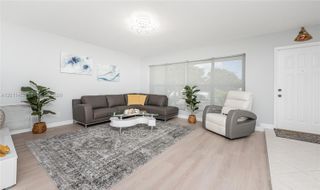 810 S Rainbow Dr 0, Hollywood, FL 33021