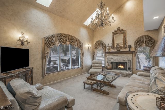 1 Tartan Dr, Bernards Twp., NJ 07920