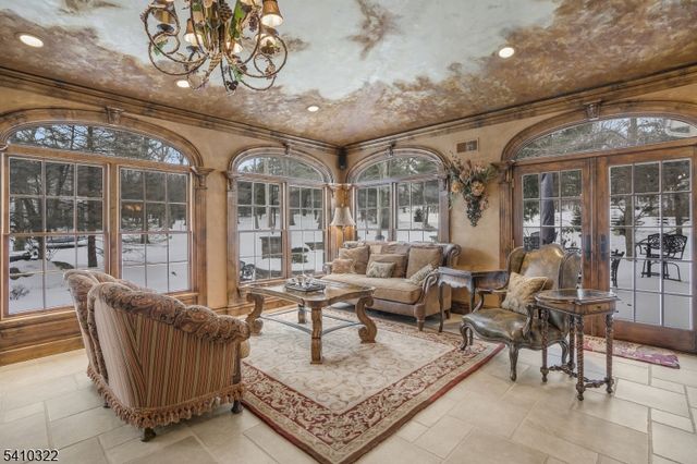 1 Tartan Dr, Bernards Twp., NJ 07920