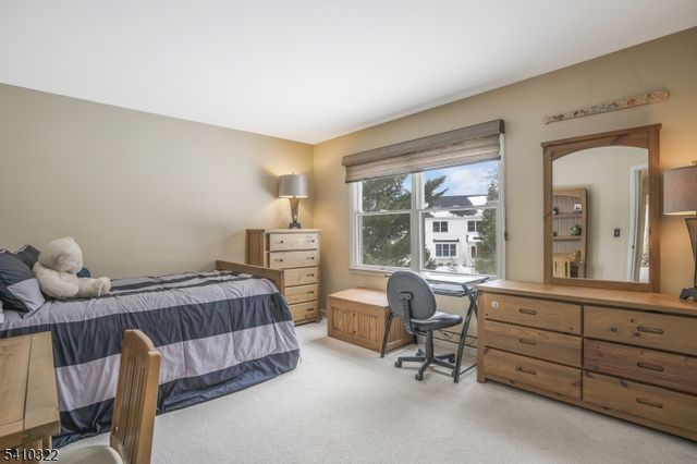 1 Tartan Dr, Bernards Twp., NJ 07920